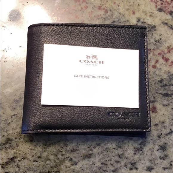 Men’s Coach Billfold Wallet - Picture 4 of 4